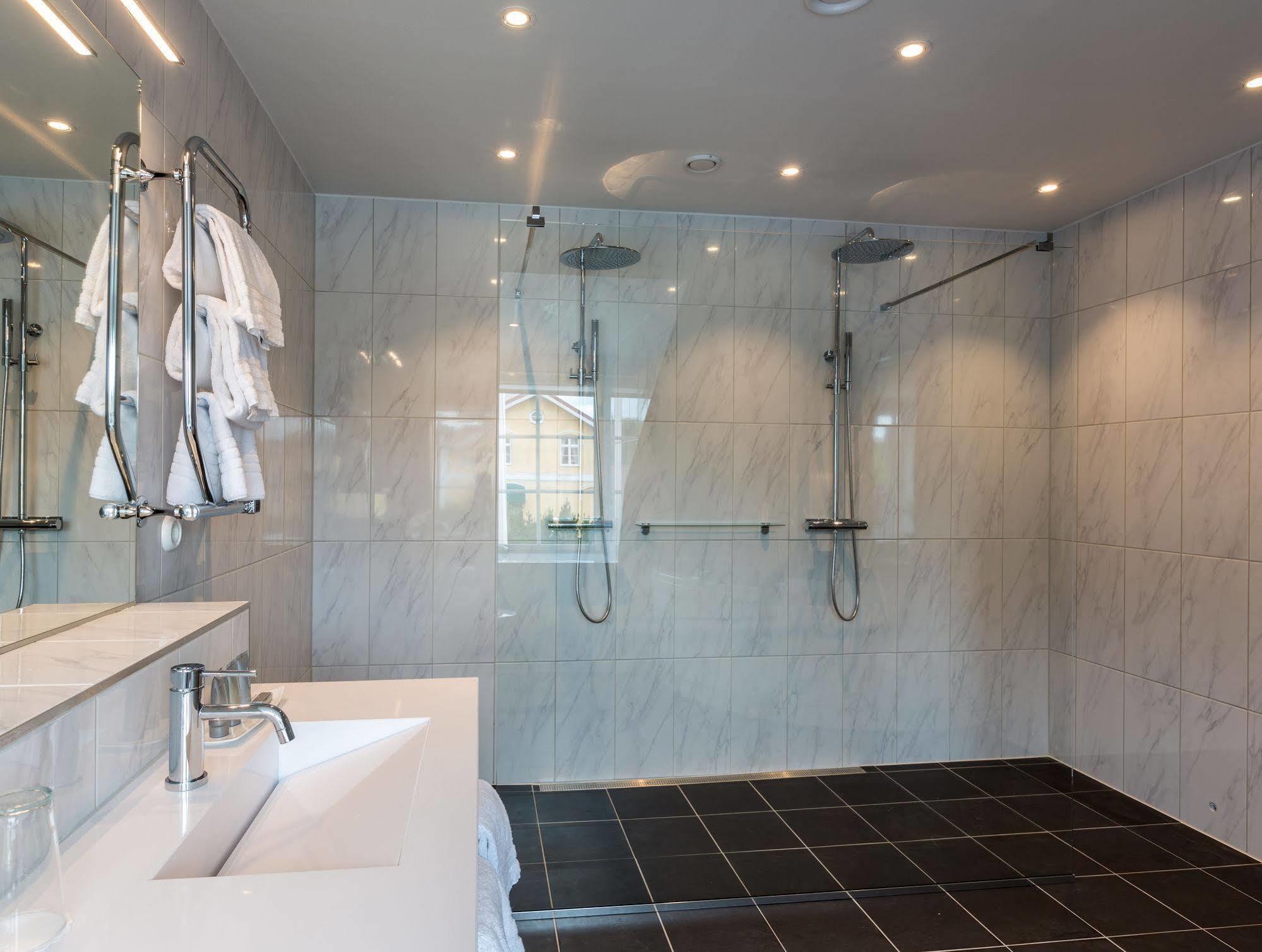 Hoeoers Gaestgifwaregard Hoor Exterior foto